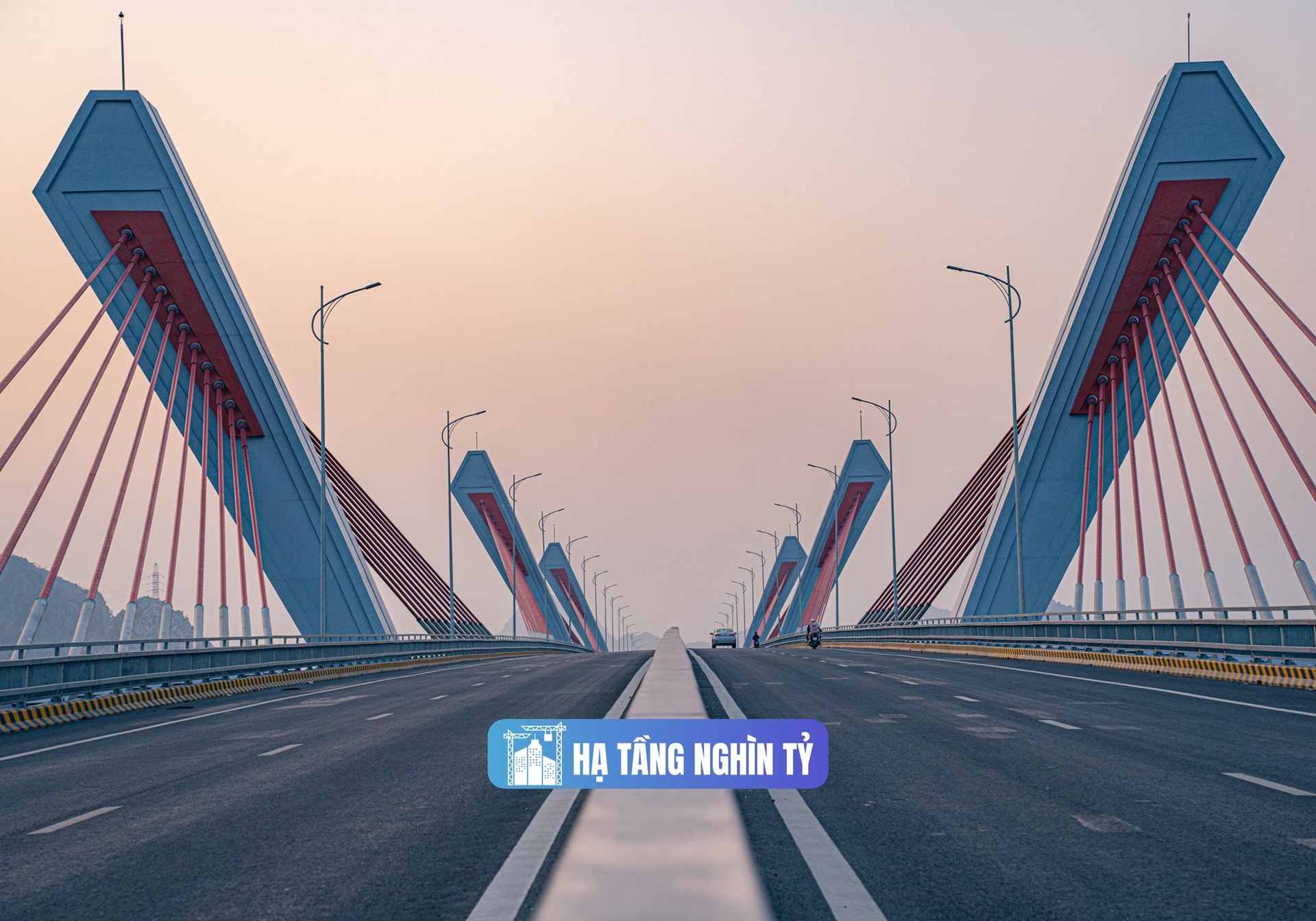 Toàn cảnh 4 cây cầu nối Hải Phòng và Quảng Ninh giá hơn 10 . 000 Tỷ - Ảnh 1. Toàn cảnh 4 cây cầu nối Hải Phòng và Quảng Ninh giá hơn 10 . 000 Tỷ - Ảnh 1.