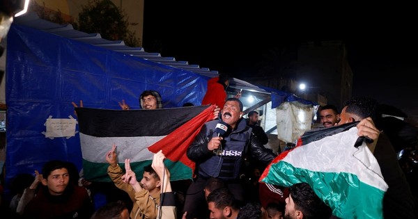 Đạt thỏa thuận ngừng bắn, thủ tướng Israel gọi điện cho &ocirc;ng Trump trước Tổng thống Biden - Ảnh 2.