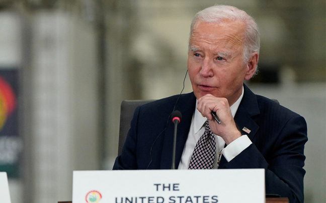 &Ocirc;ng Trump đưa Cuba trở lại danh s&aacute;ch c&aacute;c nước bảo trợ khủng bố - Ảnh 2.