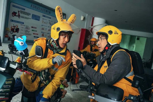 Đời lao dốc ở tuổi trung ni&ecirc;n, trưởng ph&ograve;ng th&agrave;nh shipper: Lộ ra 3 điều phải đấu tranh đến c&ugrave;ng để "kh&ocirc;ng bị ch&ocirc;n v&ugrave;i" - Ảnh 2.