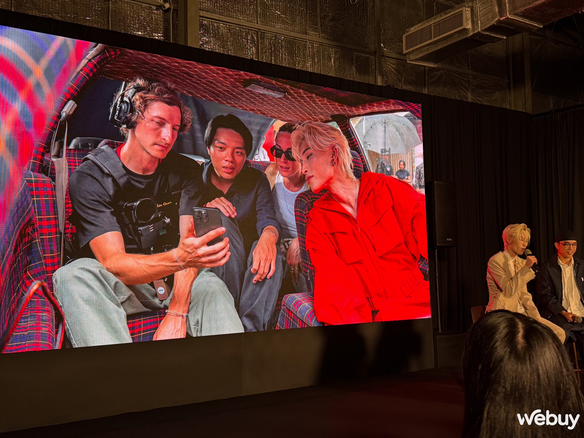 Apple hợp tác Wren Evans ra mắt MV độc đáo quay bằng iPhone 16 Pro - Ảnh 8.