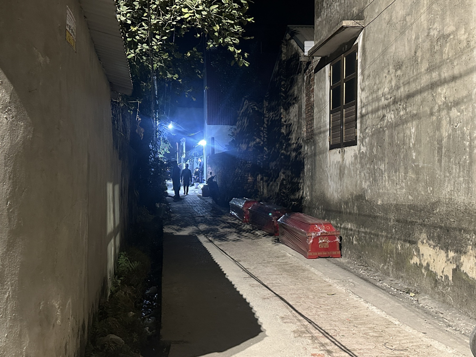 Vụ 4 nạn nh&acirc;n trong một gia đ&igrave;nh tử vong ở H&agrave; Nội: B&iacute; ẩn người đ&agrave;n &ocirc;ng chủ nh&agrave;- Ảnh 2.