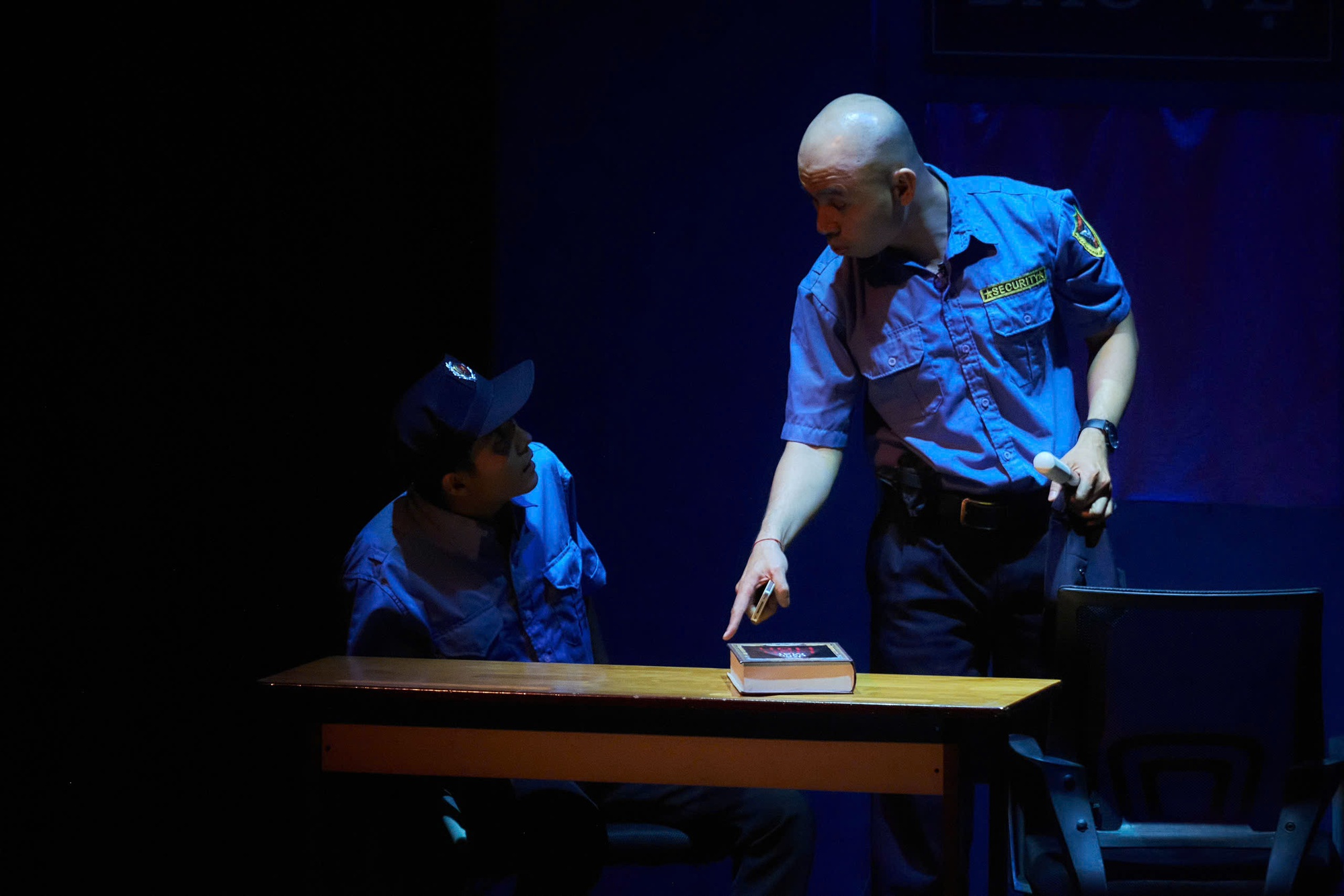 "Kẻ đánh mất linh hồn": Nhân quả không chỉ trả trên mình mà còn trả lên cả người thân - Ảnh 1.