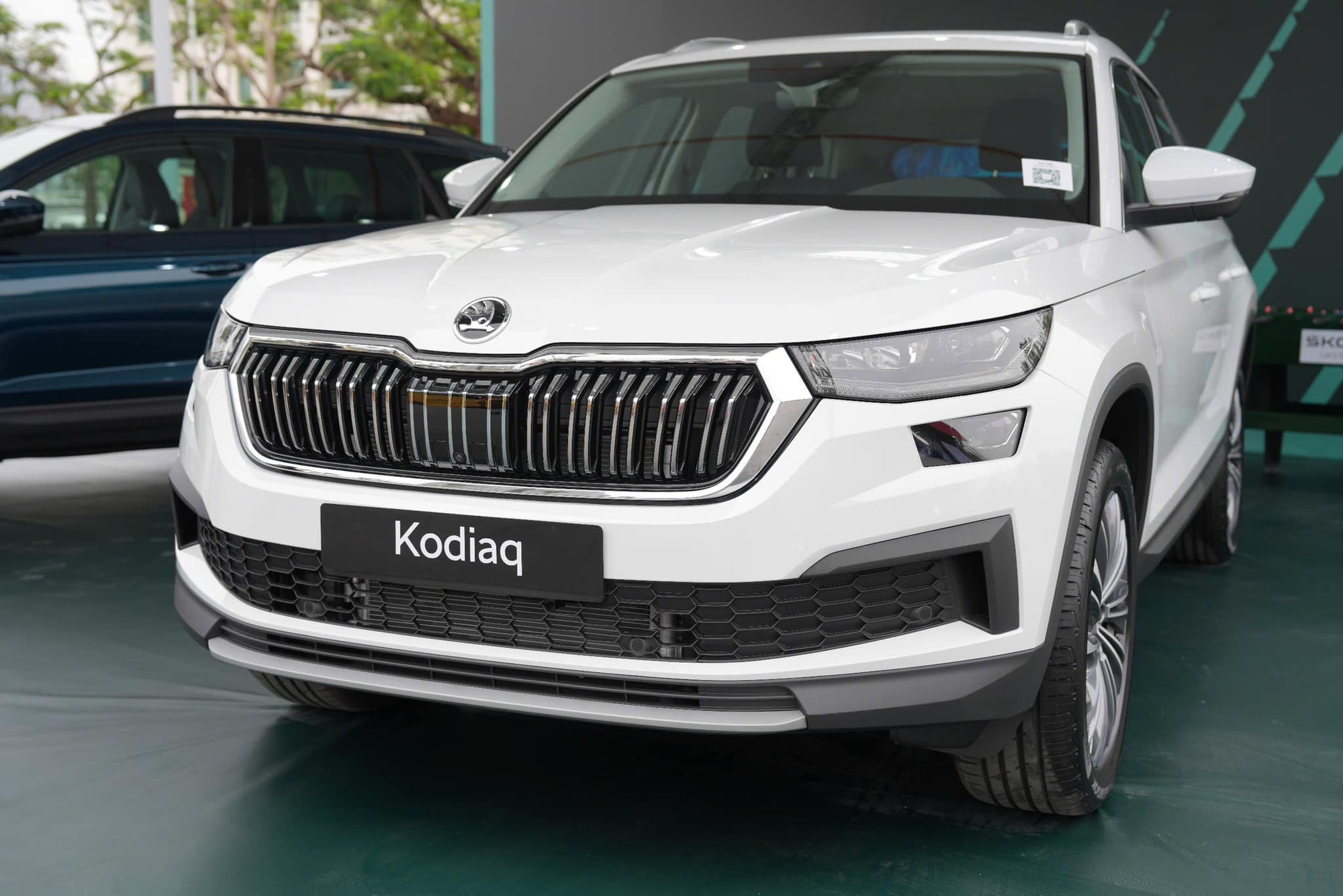 Xe Skoda giảm giá 200 triệu tại đại lý: Karoq còn 799 triệu rẻ hơn Corolla Cross, Kodiaq lần đầu dưới 1 tỷ cạnh tranh CX-8 - Ảnh 9.