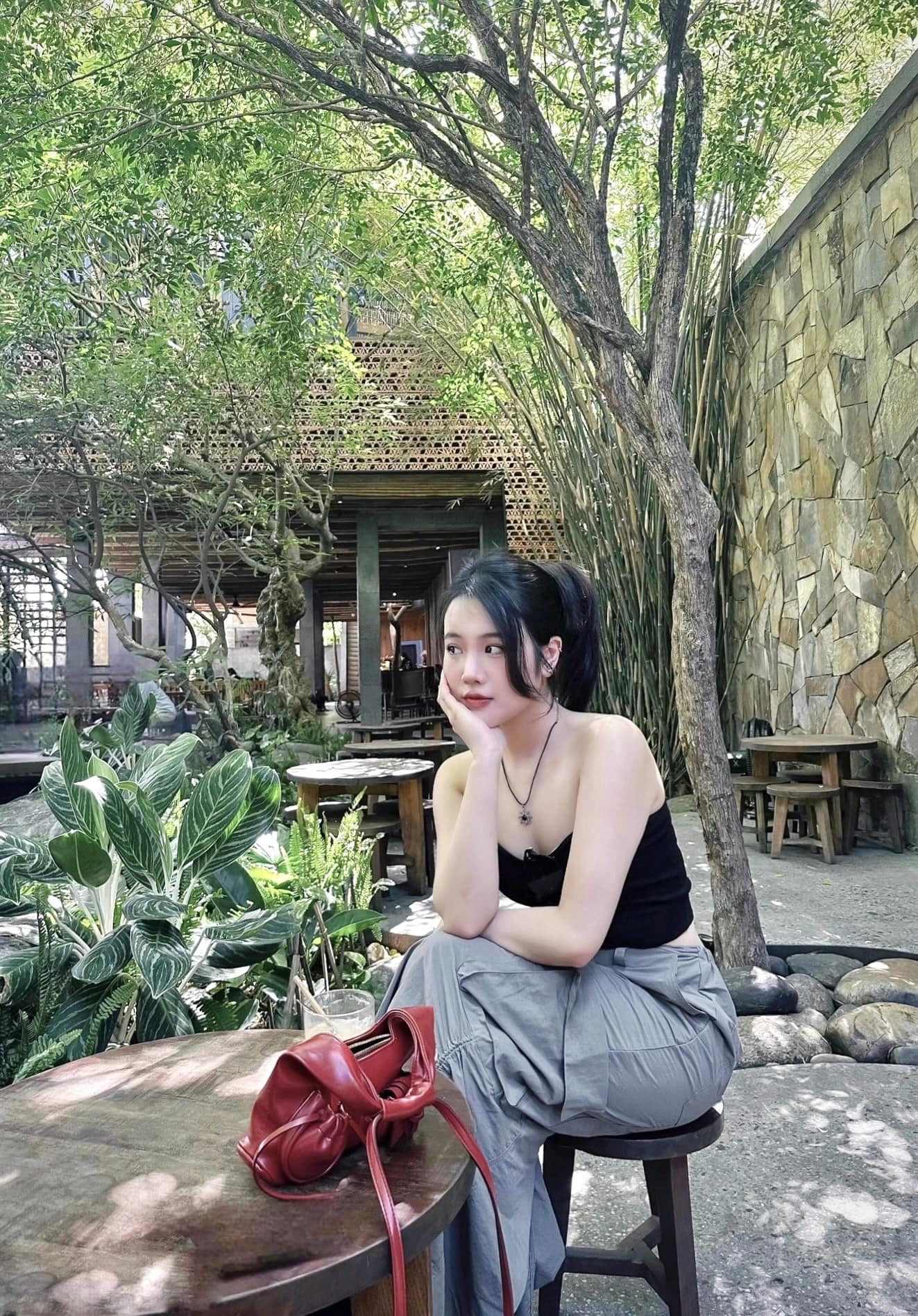 Mối t&igrave;nh năm 19 tuổi của hậu vệ nổi tiếng ĐT Việt Nam lấn s&acirc;n chơi pickleball- Ảnh 3.