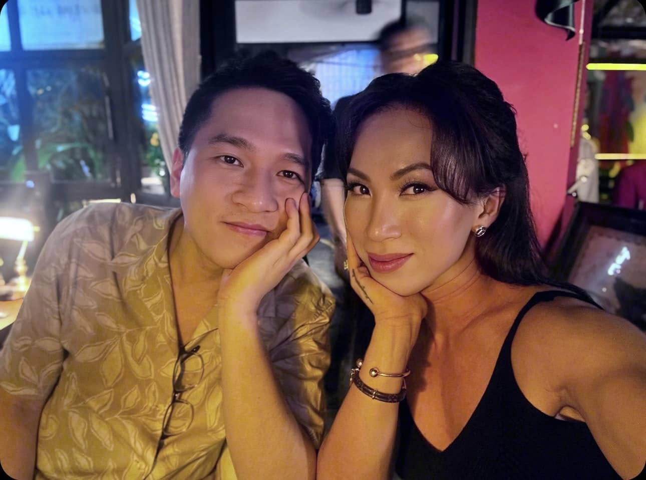 Nữ nghệ sĩ Việt: “Chồng về được 3 tuần, gặp được 3 ngày vì chạy show kiếm tiền trả nợ” - Ảnh 2. Nữ nghệ sĩ Việt: “Chồng về được 3 tuần, gặp được 3 ngày vì chạy show kiếm tiền trả nợ” - Ảnh 2.