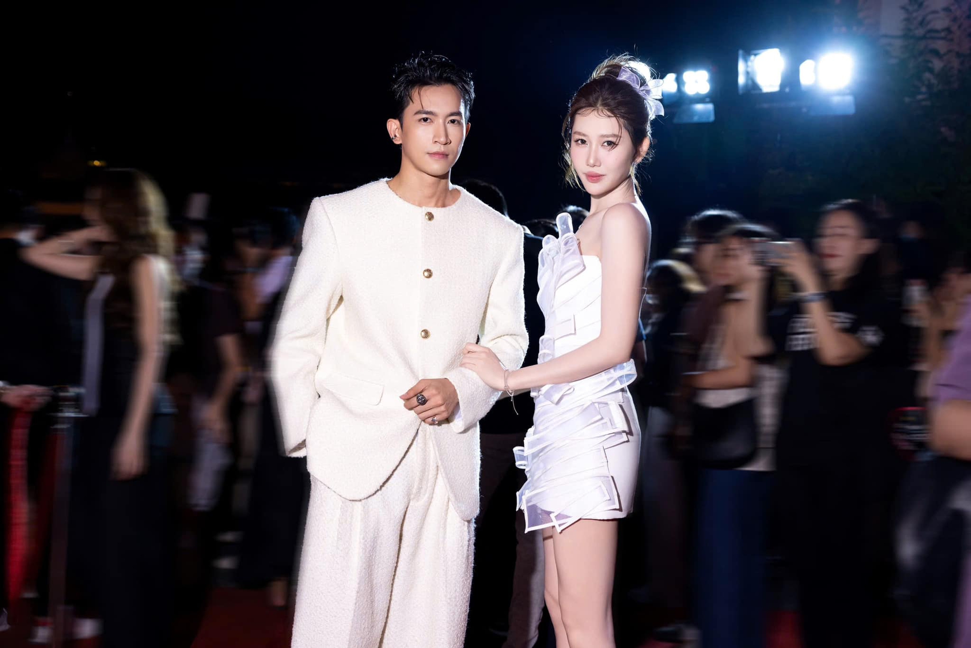 Th&uacute;y Ng&acirc;n từng khổ sở v&igrave; người y&ecirc;u cũ thế n&agrave;o?- Ảnh 5.