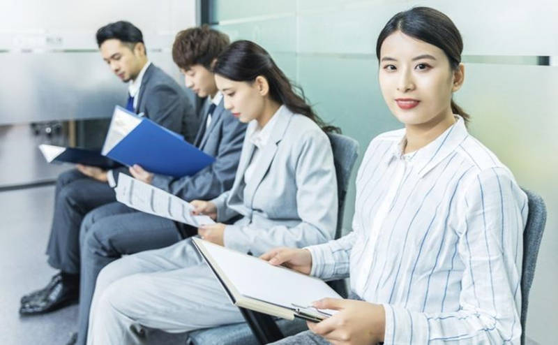Đi xin việc và bài học từ thất bại: Cô gái sốc khi trượt phỏng vấn - Ảnh 2.
