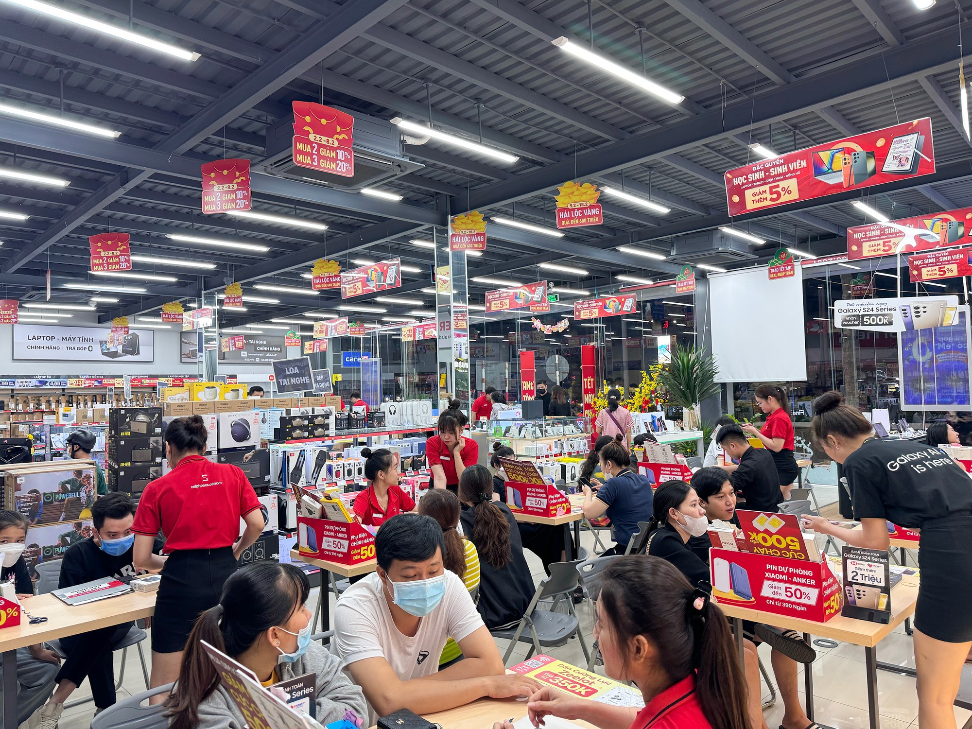 Tết AN-t mua h&agrave;ng c&ocirc;ng nghệ, nhận 120 chỉ v&agrave;ng tại CellphoneS - Ảnh 2.