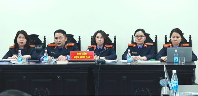 Cựu Chủ tịch Bình Thuận và 16 đồng phạm trong vụ giao đất gây thiệt hại hơn 308 tỷ đồng - Ảnh 2.