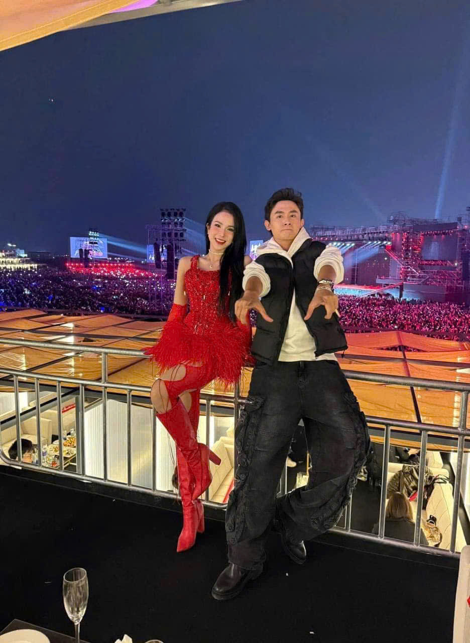 T&oacute;m d&iacute;nh hint hẹn h&ograve; của Diệp L&acirc;m Anh v&agrave; trai trẻ k&eacute;m 11 tuổi- Ảnh 3.