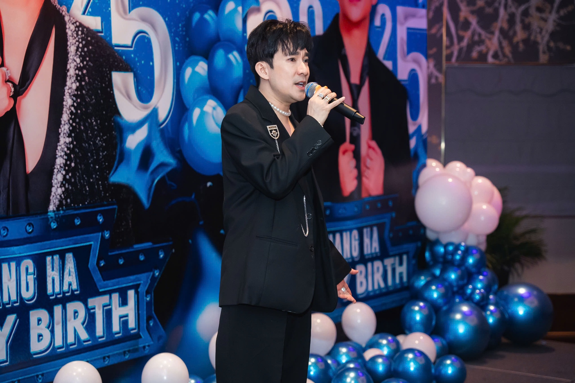 Bằng Kiều mừng tuổi 44 của Quang H&agrave; - Ảnh 10.