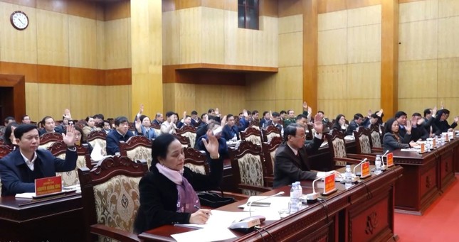 Nhiều cán bộ nghỉ hưu sớm tại Lạng Sơn Trong Kế hoạch tinh gọn bộ máy chính trị - Ảnh 1.