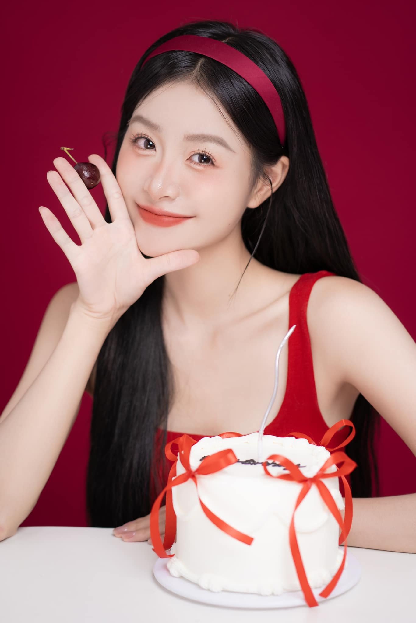 Mỹ nhân phim Việt giờ vàng được khen nức nở vì quá xinh, tạo hình tả tơi không thể dìm nhan sắc- Ảnh 8. Mỹ nhân phim Việt giờ vàng được khen nức nở vì quá xinh, tạo hình tả tơi không thể dìm nhan sắc- Ảnh 8.