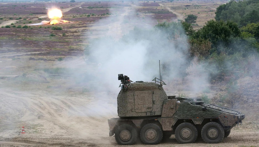 Pháo tự hành RCH 155 của Đức sẽ gây khó khăn cho Nga - Ảnh 2.