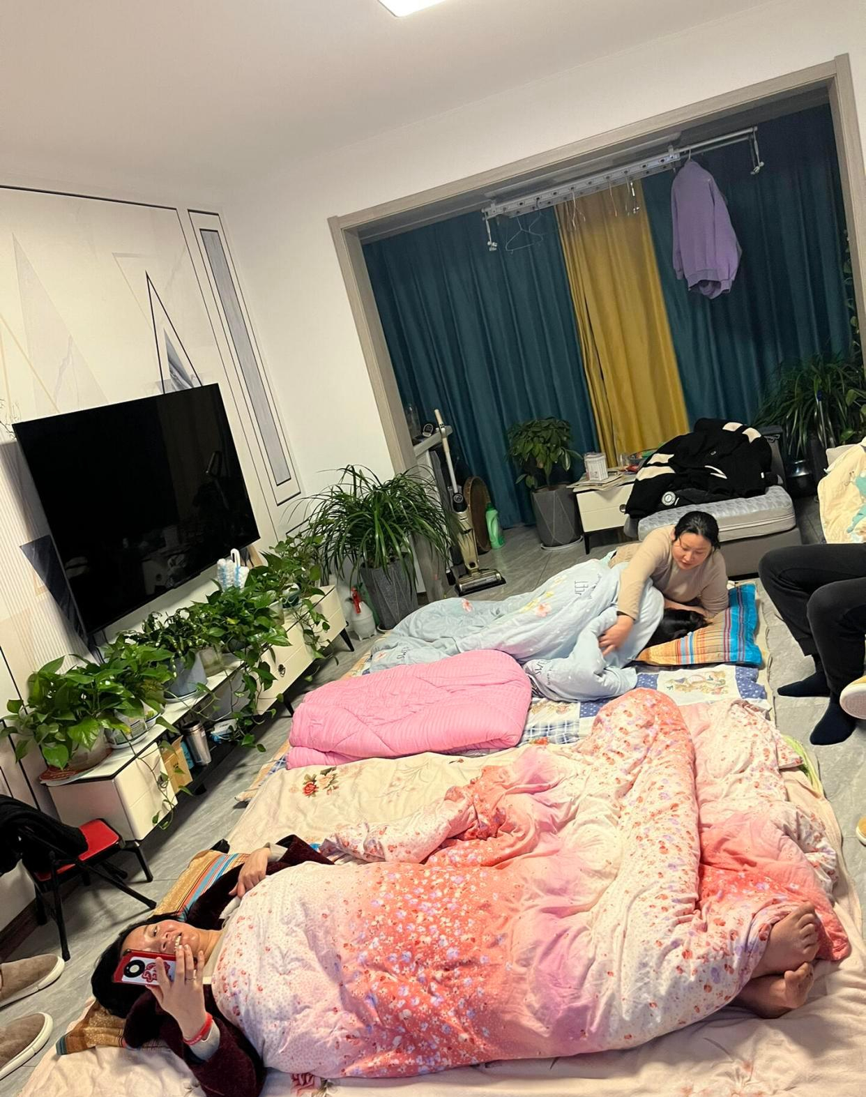 Đến tuổi trung niên mới hiểu, tại sao bây giờ người ta rất "sợ" người thân, bạn bè đến ở nhờ - Ảnh 3. Đến tuổi trung niên mới hiểu, tại sao bây giờ người ta rất "sợ" người thân, bạn bè đến ở nhờ - Ảnh 3.