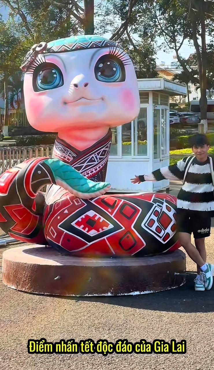 Cuộc đua linh vật rắn 2025: Kim xà quyền uy, "bé Na tẻn tẻn" chiếm sóng mạng xã hội - Ảnh 14.