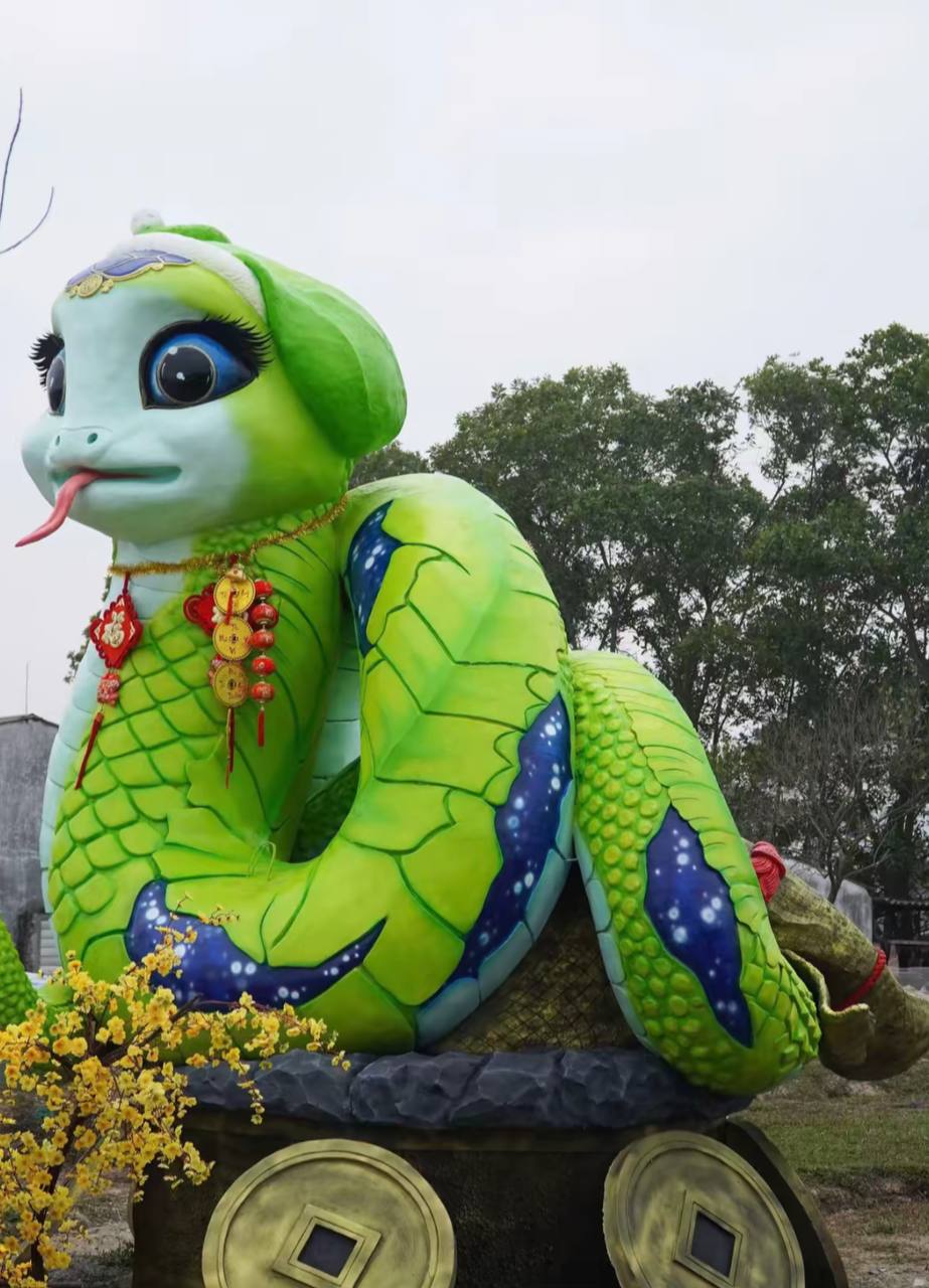 Cuộc đua linh vật rắn 2025: Kim xà quyền uy, "bé Na tẻn tẻn" chiếm sóng mạng xã hội - Ảnh 28.