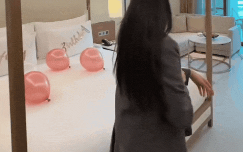 MC Mai Ngọc lộ bụng bầu sau 1 tháng kết hôn với thiếu gia Bắc Giang- Ảnh 2. MC Mai Ngọc lộ bụng bầu sau 1 tháng kết hôn với thiếu gia Bắc Giang- Ảnh 2.