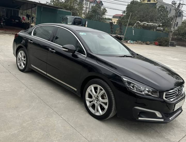 Peugeot 508 bán lại giá chưa đến 300 triệu, rẻ hơn Morning mới: Ngang cỡ Camry mà tiện nghi cao cấp hơn - Ảnh 2.