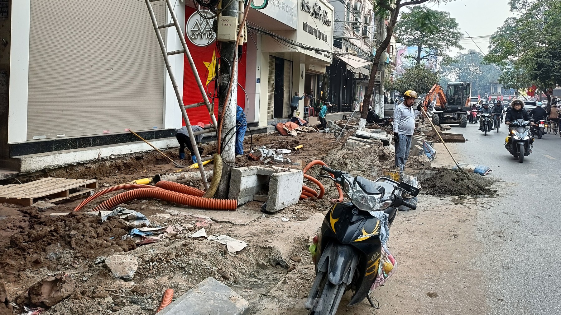 ' Dân phố ' Hải Phòng khốn khổ vì vỉa hè Hải Phòng bị lật tung ngày cận Tết - Ảnh 11.