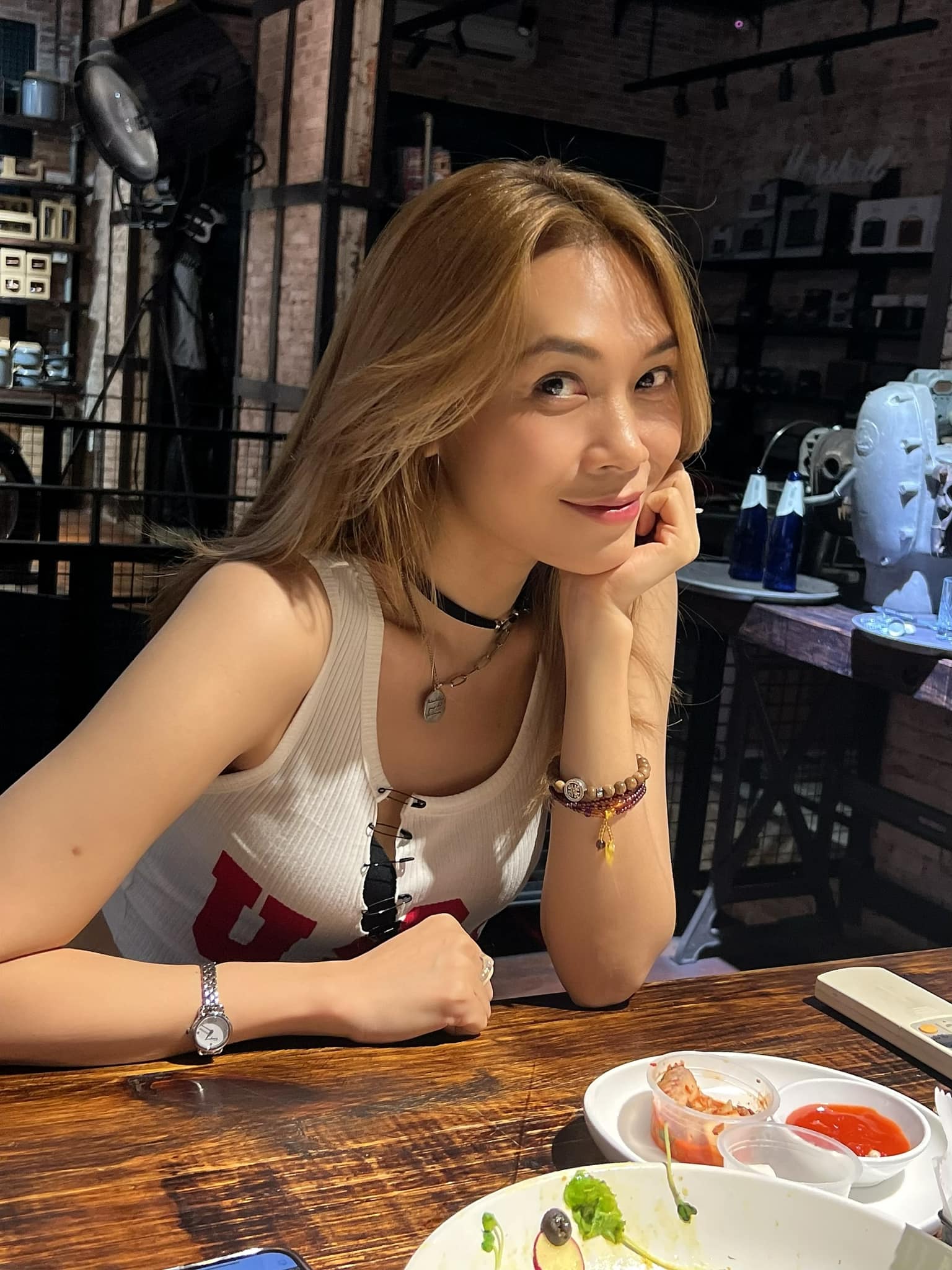 Video bắt gặp Mỹ T&acirc;m l&agrave;m một chuyện hiếm thấy, nhưng đang h&aacute;t th&igrave; phải ngừng v&igrave; 1 l&yacute; do- Ảnh 2.