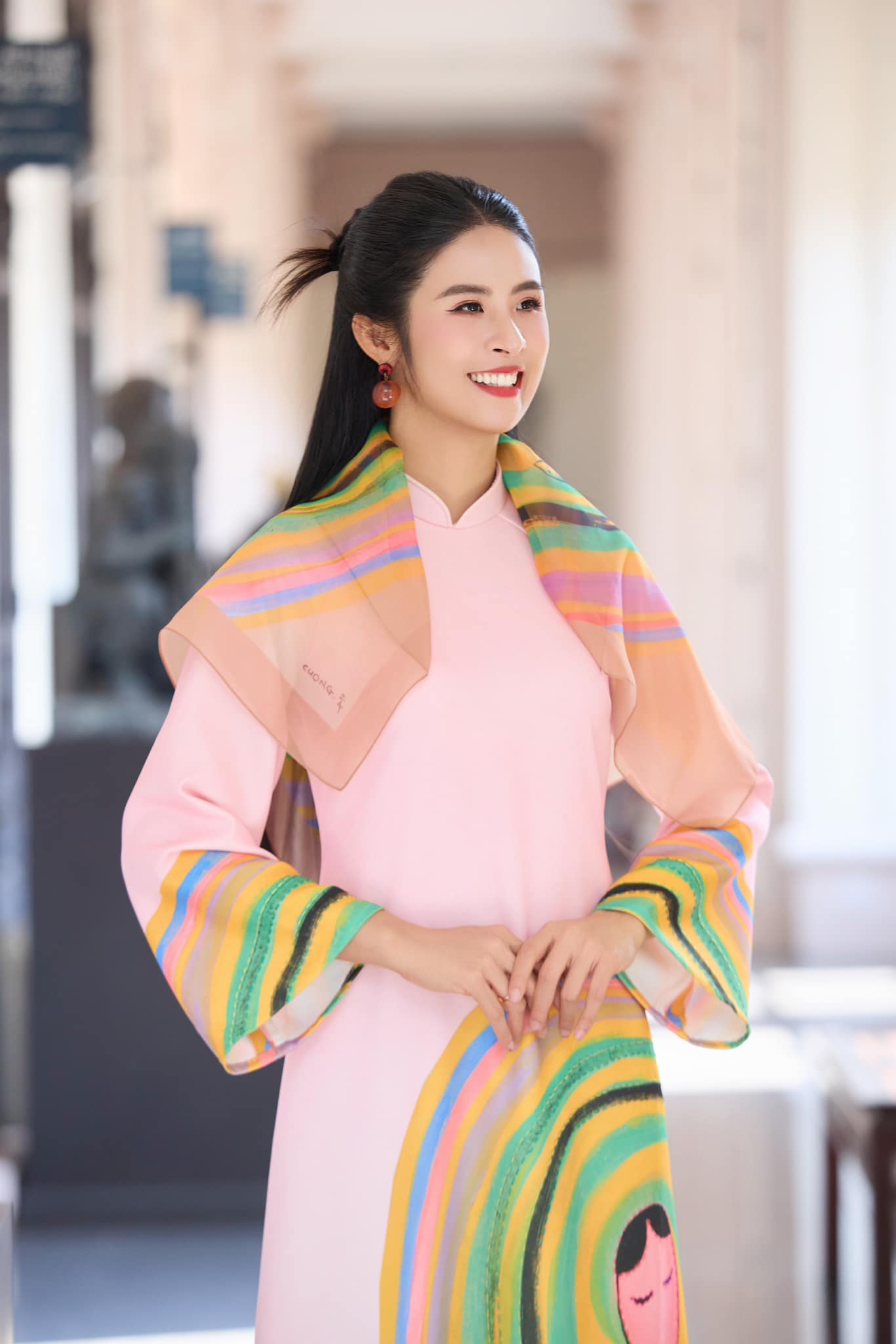 Hoa hậu tuổi Tỵ từng l&agrave;m PGĐ c&ocirc;ng ty bất động sản, thu nhập h&agrave;ng tỷ đồng/năm: U40 h&ocirc;n nh&acirc;n vi&ecirc;n m&atilde;n, sở hữu thương hiệu thời trang ri&ecirc;ng- Ảnh 10.