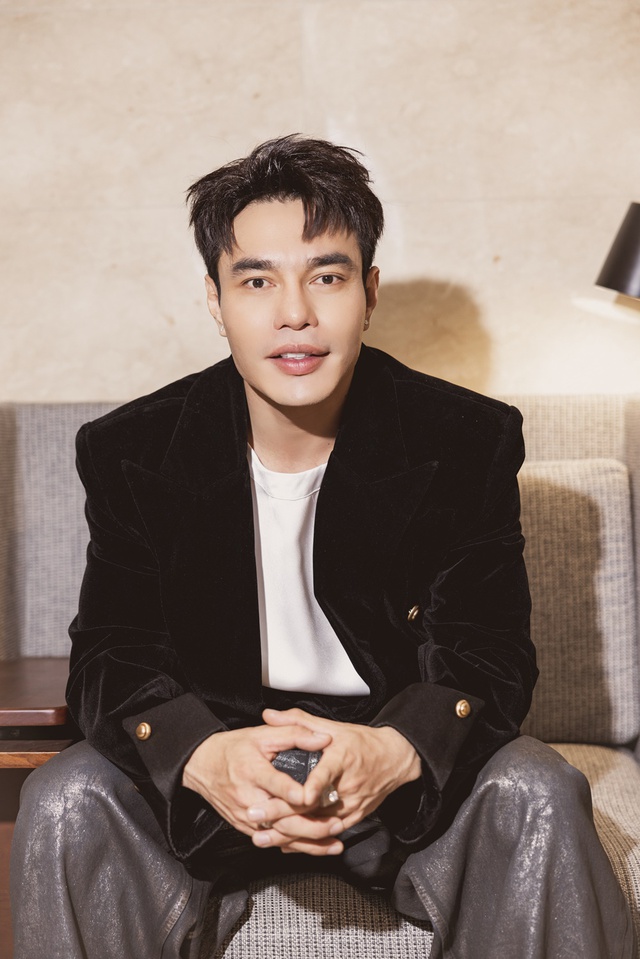 Lê Dương Bảo Lâm: Nhiều lúc tôi phải xin khán giả "anh chị ơi, ai thương chuyển cho em 1 triệu"- Ảnh 4. Lê Dương Bảo Lâm: Nhiều lúc tôi phải xin khán giả "anh chị ơi, ai thương chuyển cho em 1 triệu"- Ảnh 4.