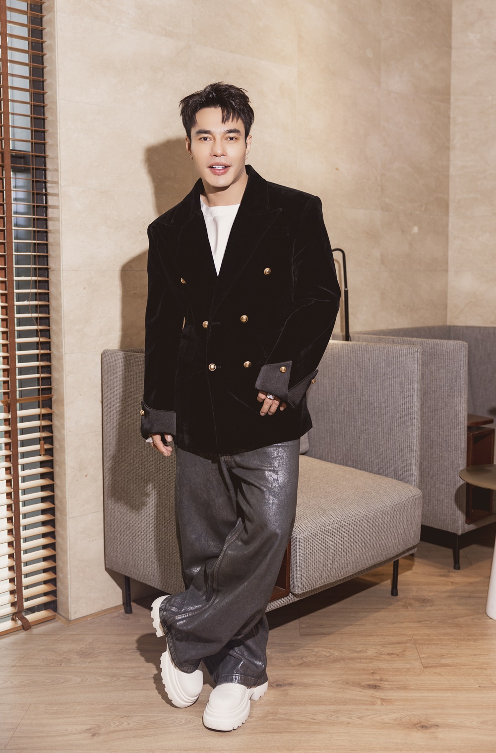 Lê Dương Bảo Lâm: Nhiều lúc tôi phải xin khán giả "anh chị ơi, ai thương chuyển cho em 1 triệu"- Ảnh 3. Lê Dương Bảo Lâm: Nhiều lúc tôi phải xin khán giả "anh chị ơi, ai thương chuyển cho em 1 triệu"- Ảnh 3.