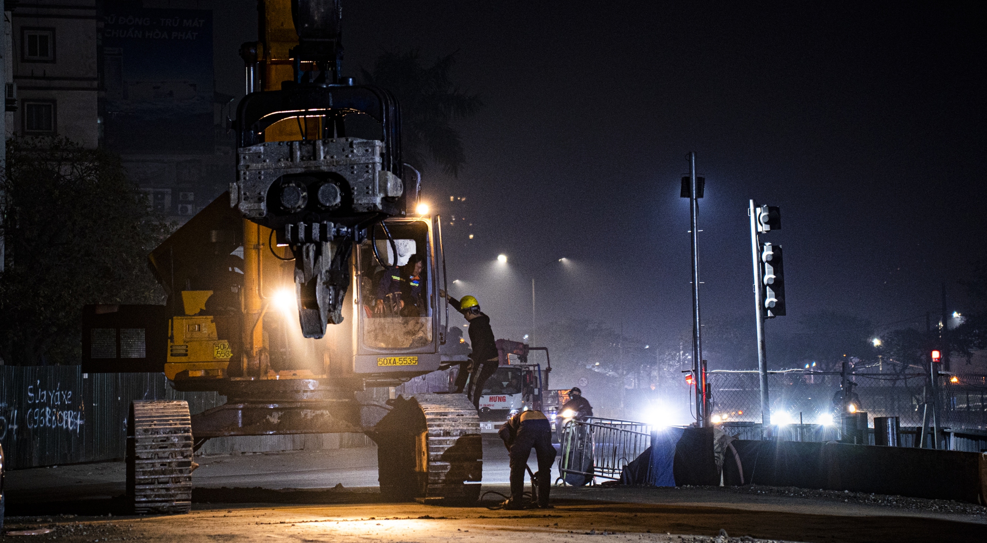 Hầm chui đầu tiên ở Hà Nội dưới đường sắt sắp hoàn thành - Ảnh 12.