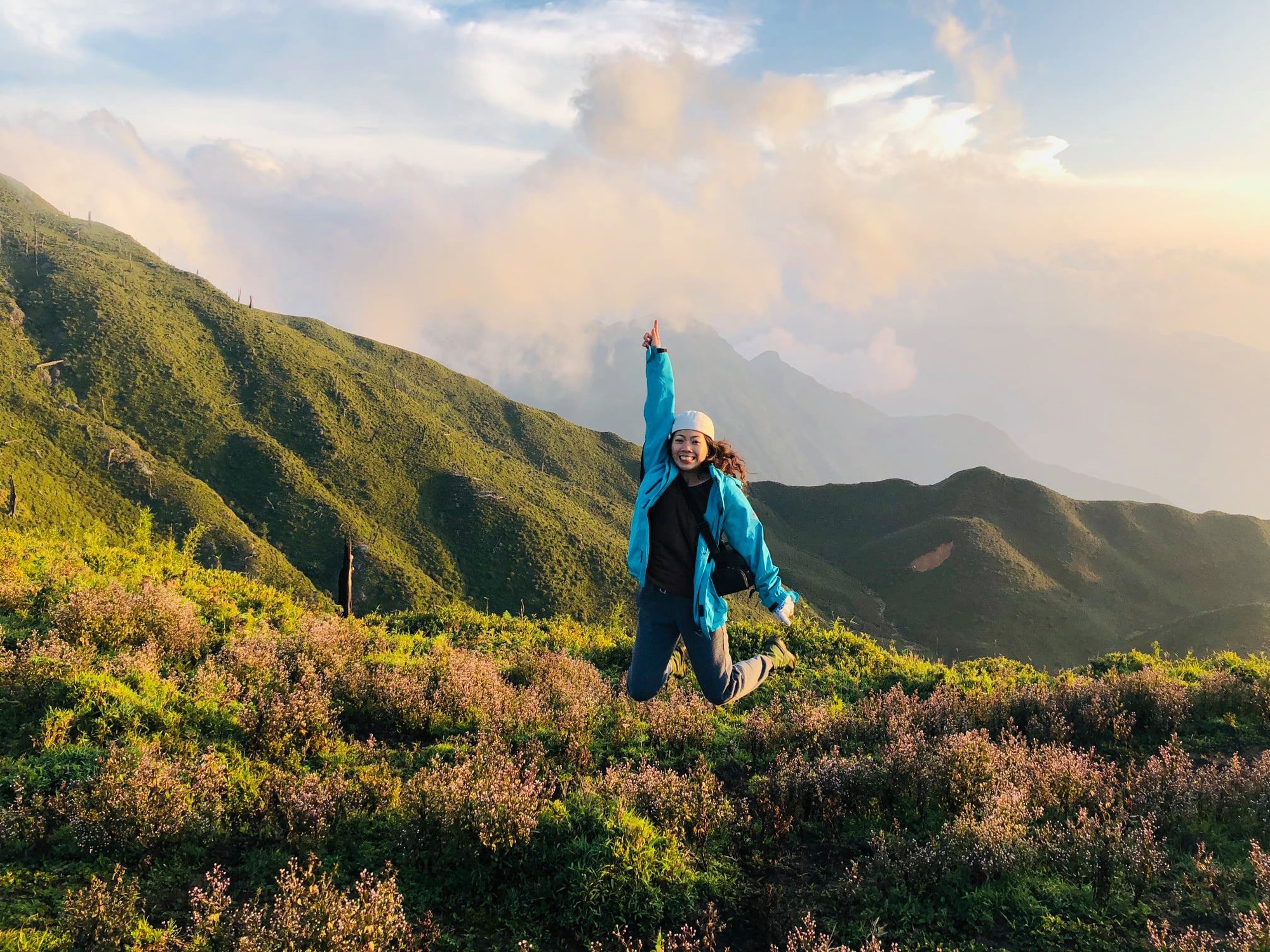 C&ocirc; n&agrave;ng 9x d&aacute;m bước ra khỏi v&ugrave;ng an to&agrave;n: 'Quăng quật' Honda Lead tr&ecirc;n đường đ&egrave;o, l&ecirc;n ngọn đồi hiu quạnh to&agrave;n tiếng quạ k&ecirc;u- Ảnh 13.