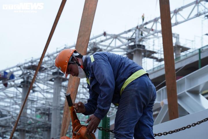 Thủ tướng nghi&ecirc;n cứu huy động C&ocirc;ng an , qu&acirc;n đội x&acirc;y s&acirc;n bay Long Th&agrave;nh - Ảnh 2.