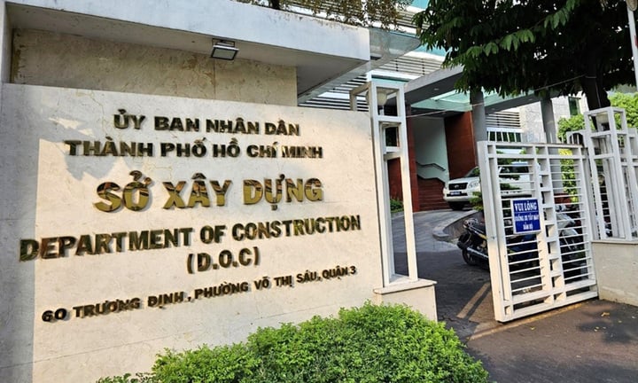 Bắt Hai chuyên viên Sở Xây dựng TP . HCM nhận hối lộ liên quan PCCC - Ảnh 1.