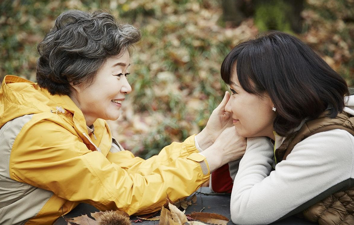 S&aacute;ng M&ugrave;ng 2 về nh&agrave; nội, t&ocirc;i kh&ocirc;ng ngờ chờ đợi m&igrave;nh lại l&agrave; m&oacute;n qu&agrave; v&ocirc; gi&aacute; khiến t&ocirc;i rơi nước mắt ngay đầu năm mới - Ảnh 1.