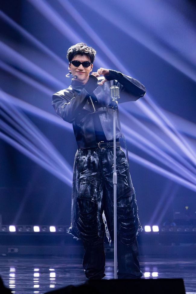 X&ocirc;n xao gi&aacute; c&aacute;t x&ecirc; g&acirc;y sốc của HIEUTHUHAI- Ảnh 9.