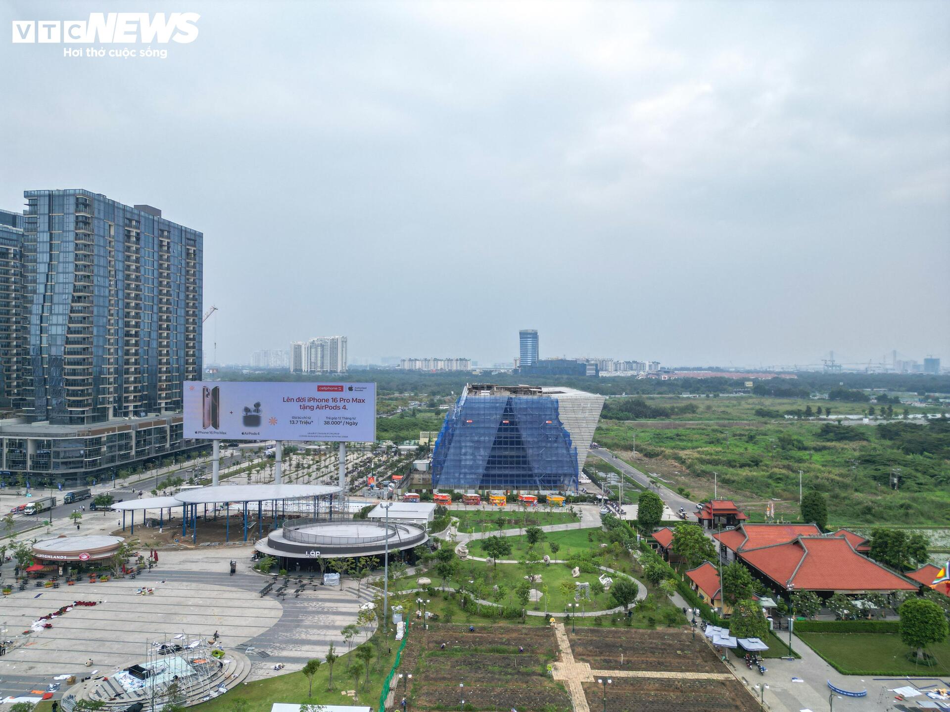 Hồi sinh trung tâm triển lãm Thủ Thiêm trên đất ' kim cương ' - Ảnh 1.