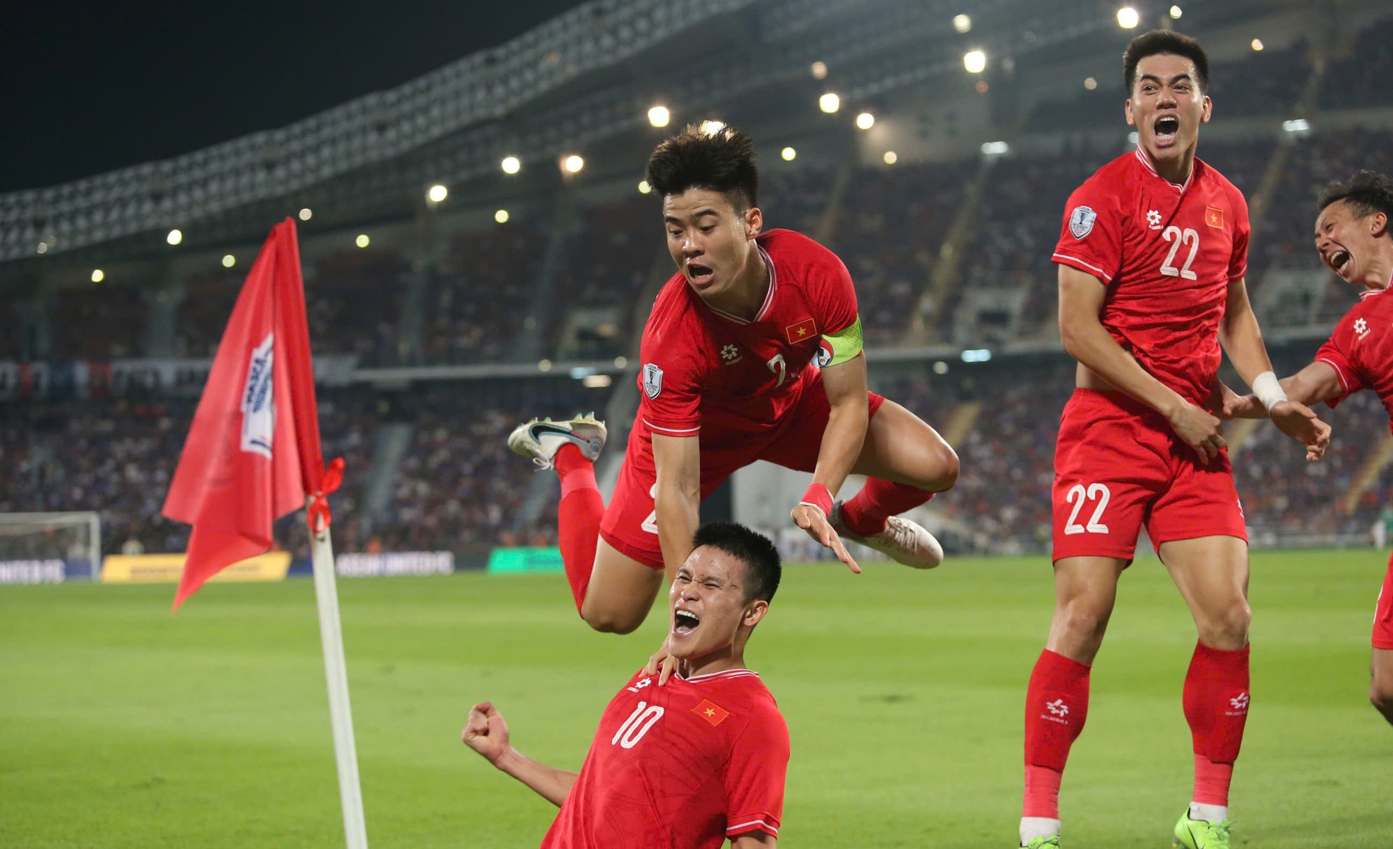 Đội tuyển bóng đá Việt Nam nhận thưởng lớn sau chiến thắng lịch sử tại ASEAN Cup 2024 - Ảnh 37.