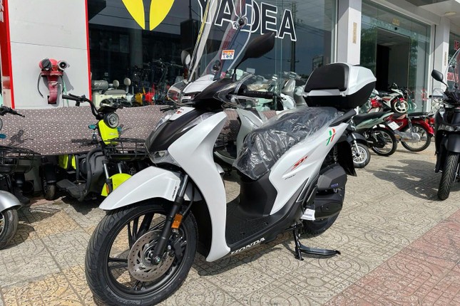 Honda SH150i 2025 bản đặc biệt về Việt Nam, giá hơn 200 triệu đồng - Ảnh 2.