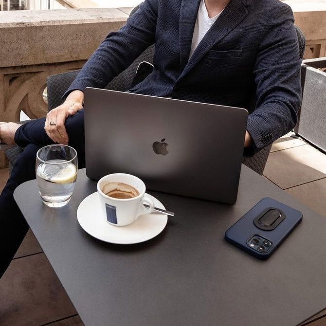 Vợ tôi ra sân Pick ba buổi bỗng có người đàn ông đi xe sang tìm tận nhà đề nghị sốc óc- Ảnh 1.