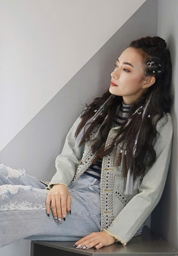 Nữ nghệ sĩ Việt bị chơi xấu, rời showbiz: 10 năm ở ẩn, không yêu ai, nhan sắc ngoài 40 vô cùng xinh đẹp- Ảnh 3. Nữ nghệ sĩ Việt bị chơi xấu, rời showbiz: 10 năm ở ẩn, không yêu ai, nhan sắc ngoài 40 vô cùng xinh đẹp- Ảnh 3.