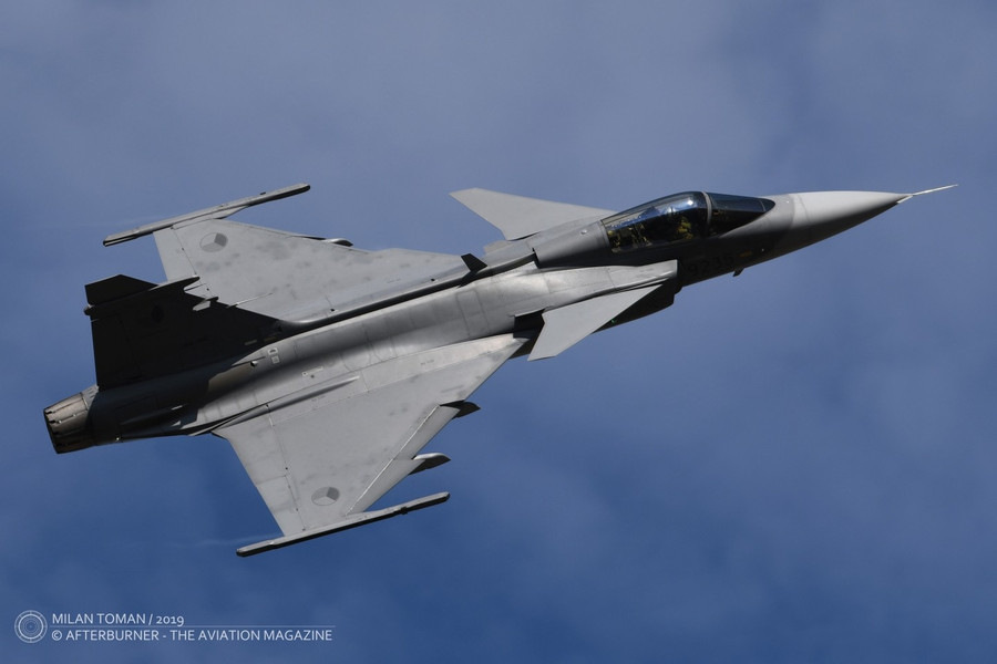 Sắp nhận phương tiện mang tên lửa không đối không tầm xa Meteor?- Ảnh 2.