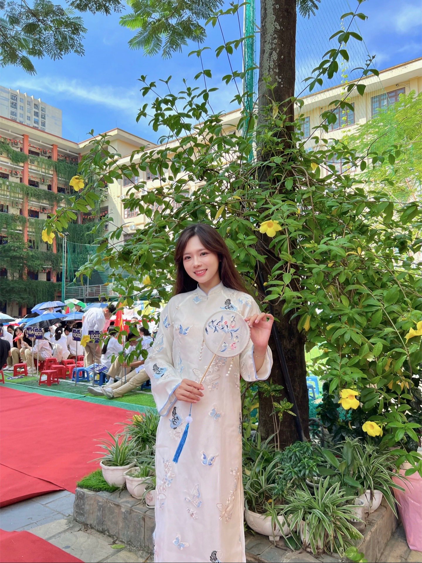 Đây mới là chuyện thật về cô gái nổi tiếng vì khoảnh khắc “chưa nổi đã chìm” trên VTV24- Ảnh 5. Đây mới là chuyện thật về cô gái nổi tiếng vì khoảnh khắc “chưa nổi đã chìm” trên VTV24- Ảnh 5.