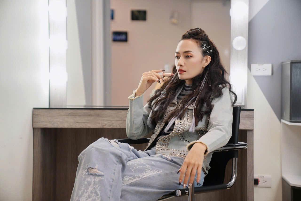 Nữ nghệ sĩ Việt bị chơi xấu, rời showbiz: 10 năm ở ẩn, không yêu ai, nhan sắc ngoài 40 vô cùng xinh đẹp- Ảnh 6. Nữ nghệ sĩ Việt bị chơi xấu, rời showbiz: 10 năm ở ẩn, không yêu ai, nhan sắc ngoài 40 vô cùng xinh đẹp- Ảnh 6.