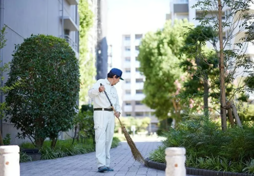 Cụ &ocirc;ng 67 tuổi sở hữu BĐS trải d&agrave;i, tiết kiệm gần 12 tỷ đồng nhờ 3 KH&Ocirc;NG: Mỗi bữa chỉ ăn một quả mận, b&aacute;t cơm v&agrave; &iacute;t muối trắng- Ảnh 2.