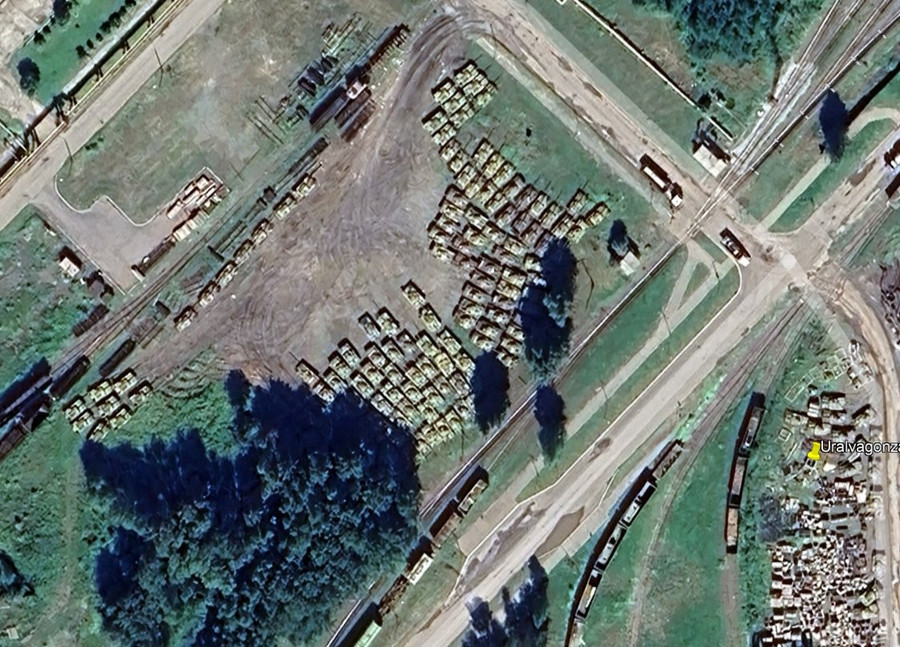 Uralvagonzavod đang chuẩn bị phục chế h&agrave;ng trăm chiếc T-72A?- Ảnh 2.