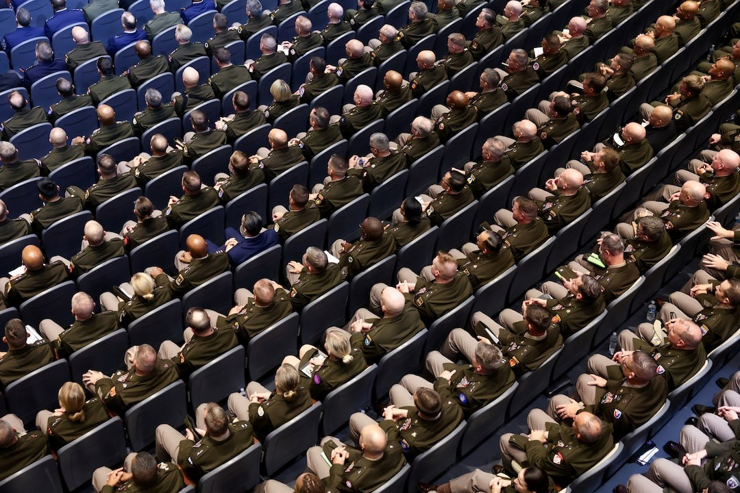 Bộ trưởng Chiến tranh Mỹ chỉ tr&iacute;ch những tướng lĩnh 'b&eacute;o ph&igrave;'- Ảnh 4.