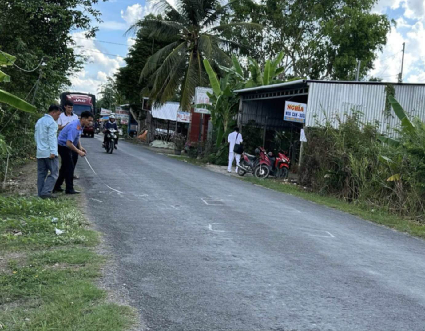 Vụ tai nạn "chấn động" ở Vĩnh Long làm nữ sinh tử vong: Thông báo mới từ VKSND Tối cao- Ảnh 1. Vụ tai nạn "chấn động" ở Vĩnh Long làm nữ sinh tử vong: Thông báo mới từ VKSND Tối cao- Ảnh 1.