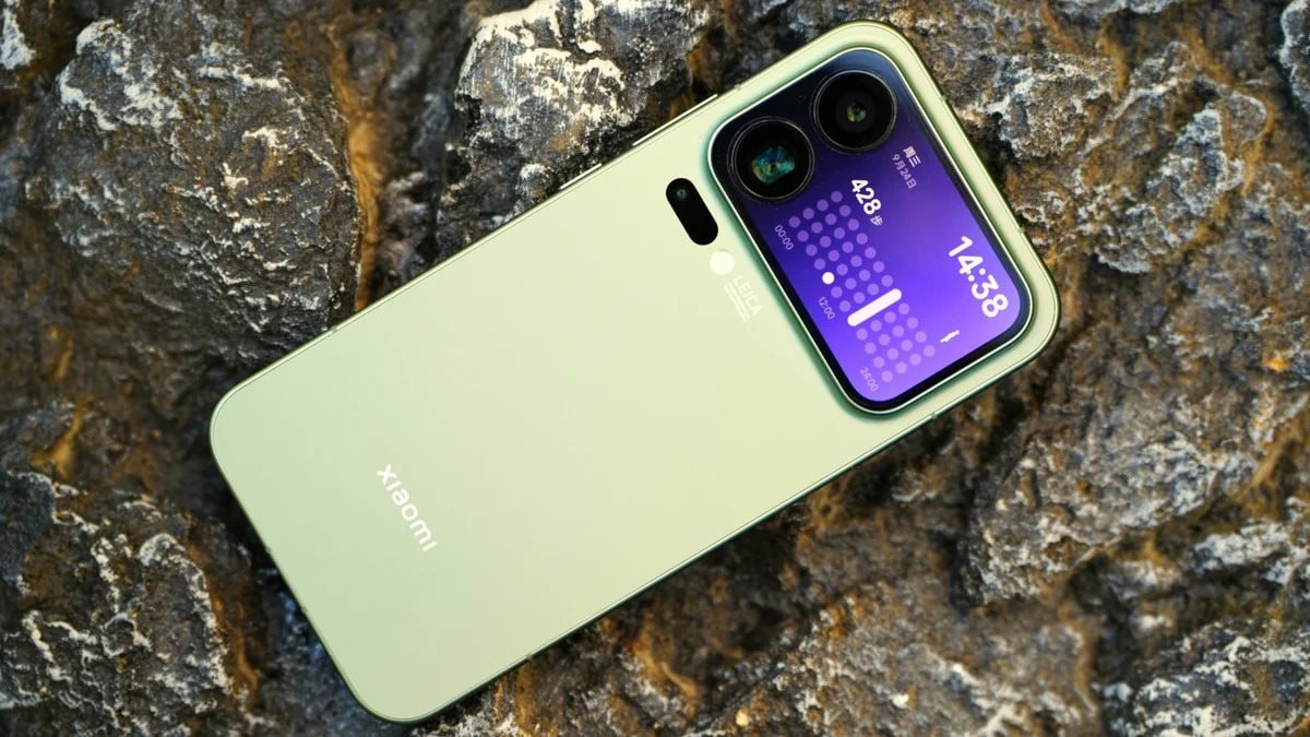 Cạn lời với Xiaomi: Có ai muốn mua một chiếc điện thoại "nhái" iPhone 17 Pro Max trắng trợn thế này không?- Ảnh 3.