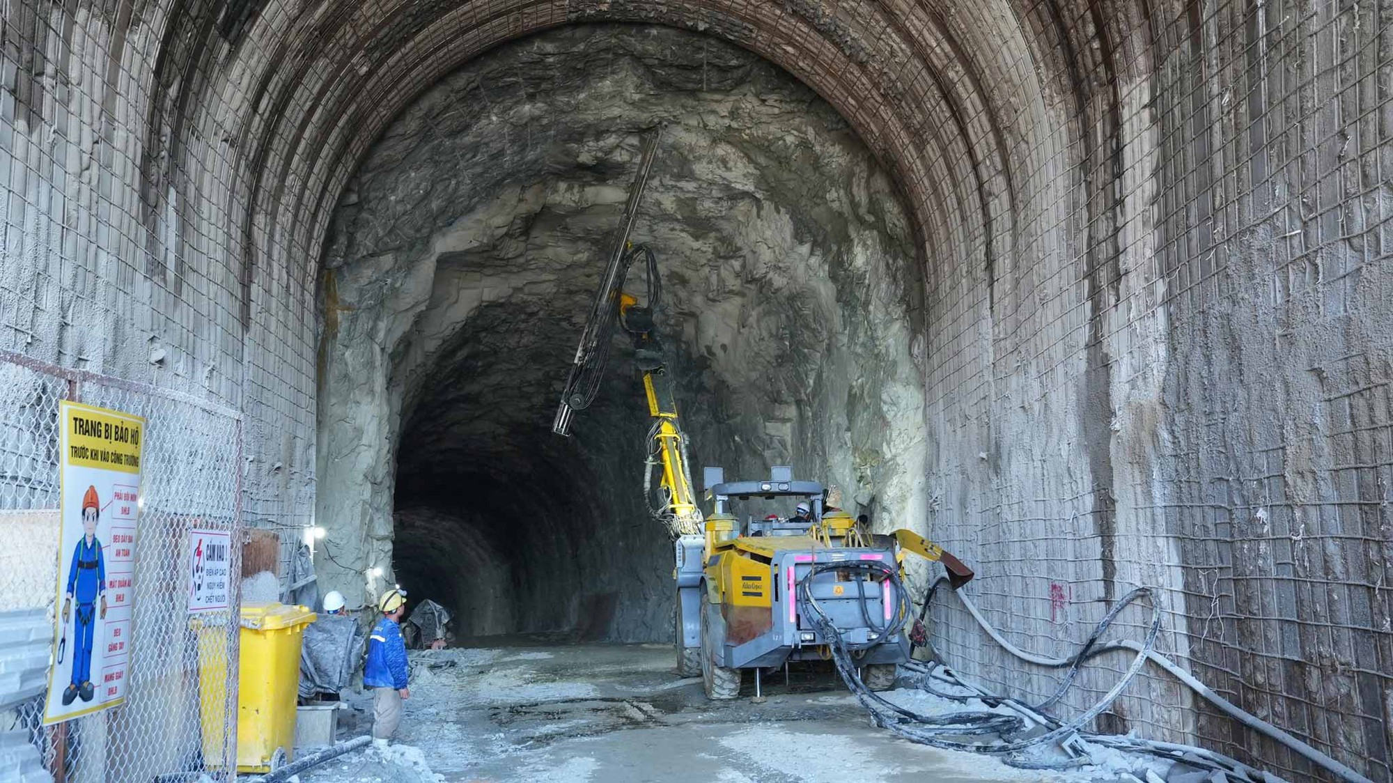 Dự &aacute;n thủy điện 1 tỷ USD đang gặp kh&oacute; của EVN nhận 'c&uacute; h&iacute;ch' 430 triệu Euro từ ch&acirc;u &Acirc;u- Ảnh 4.