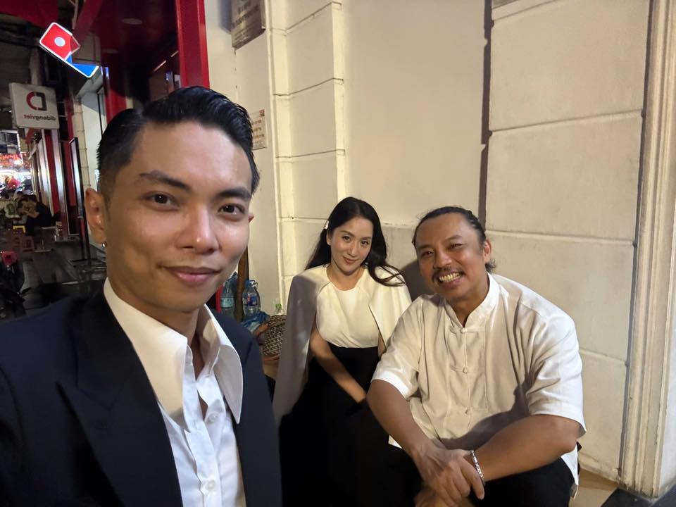 Vì sao Phan Hiển cực thân với Chí Anh - tình cũ của Khánh Thi?- Ảnh 2. Vì sao Phan Hiển cực thân với Chí Anh - tình cũ của Khánh Thi?- Ảnh 2.